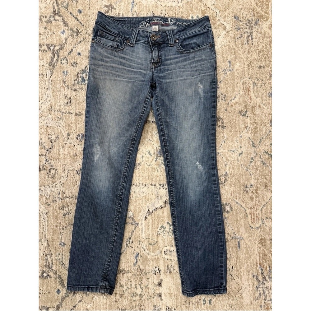 Charlotte Russe Refuge Everyday Skinny Jeans Women 6S Short Medium Wash Distress